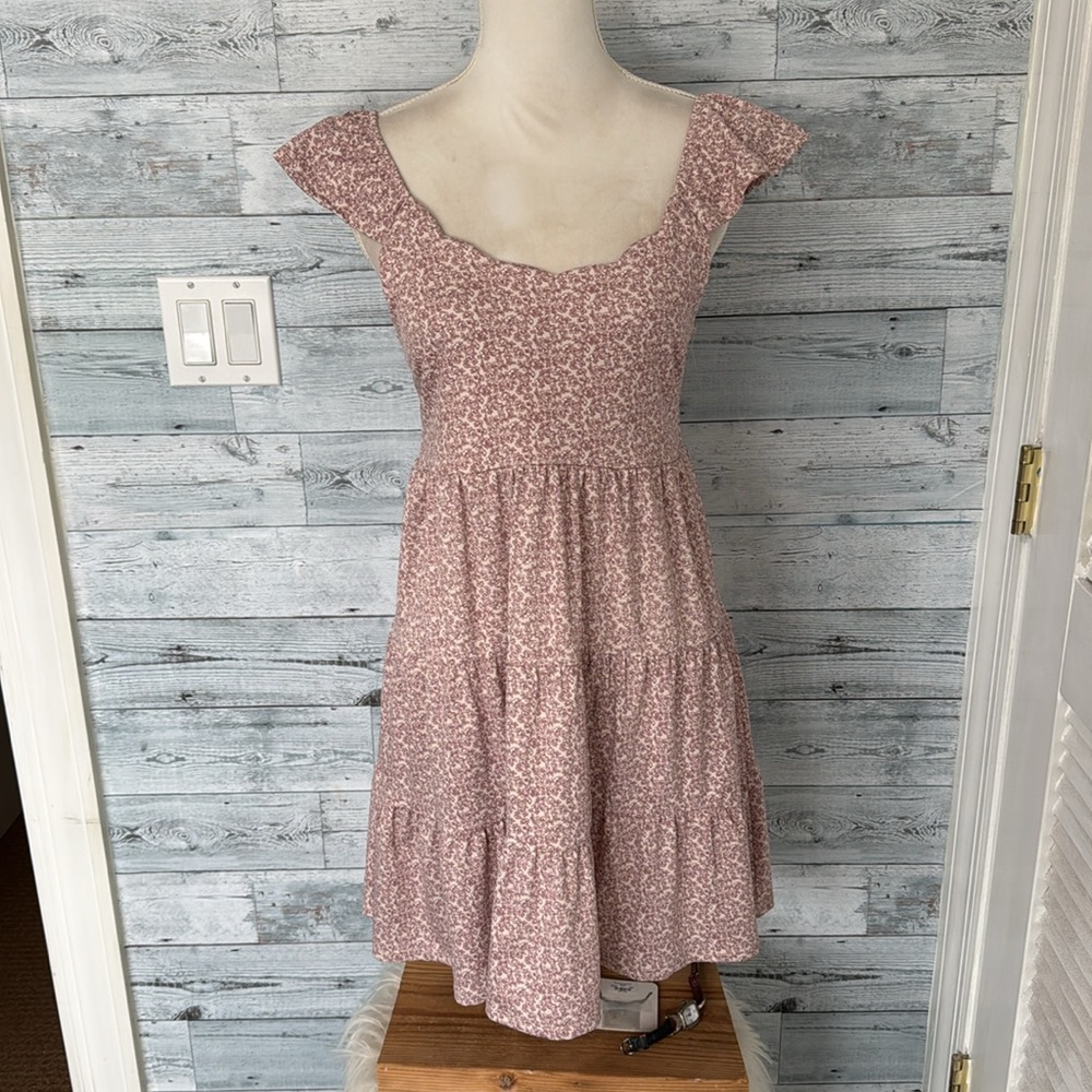 MONTEAU LOS ANGELES SCALLOPED FLORAL DRESS
